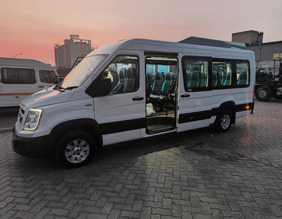 New Force Urbania 12 seater