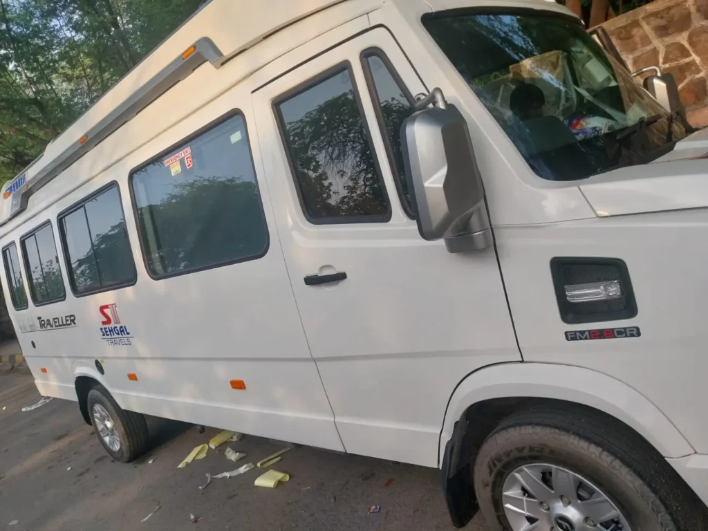 tempo traveller 20 seater